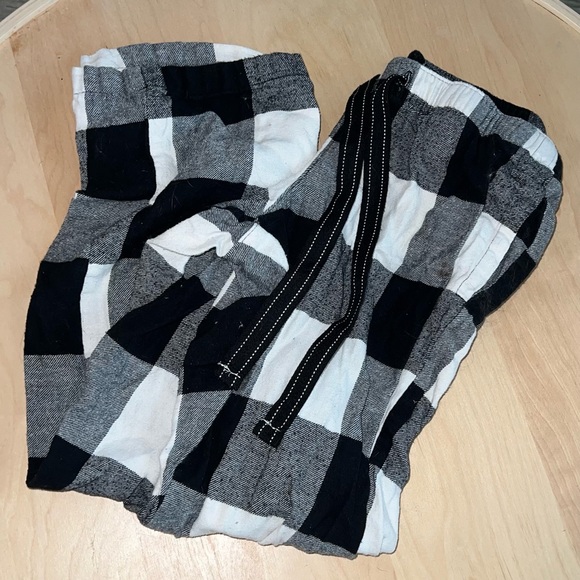 Womens Gingham Pants - Picture 4 of 5